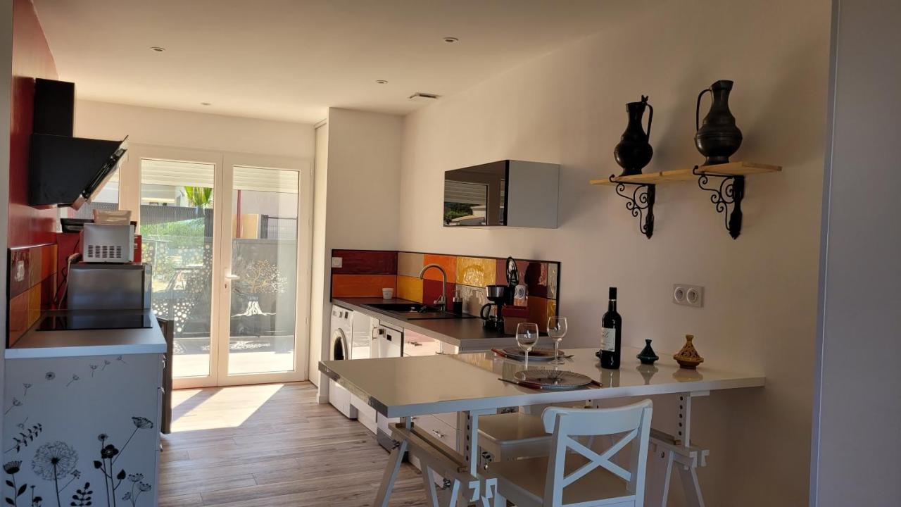 Gîte Du Soleil Maison lumineuse avec terrasse solarium parking privé Sorède Extérieur photo